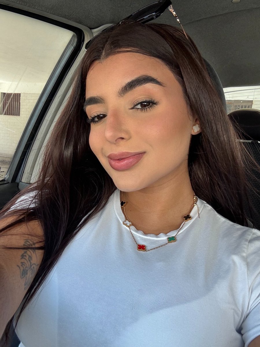 biancaxbaker's tweet image. if i smiled at you like this in person, what would you do?