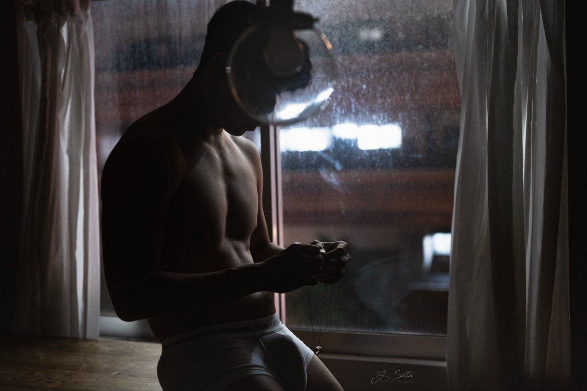 HADAKA
“Lights out “

写真は明るい前提である必要はない。