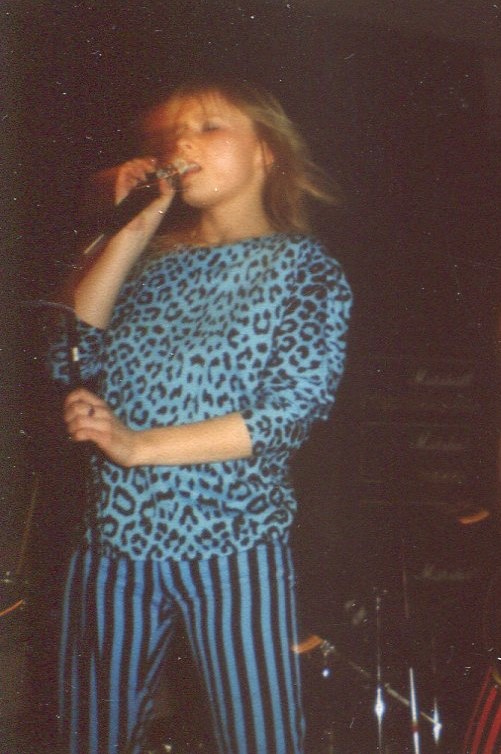 DoroOfficial's tweet image. Throwback to..., guess the year, my friends!
🤘💪❤️🙏
#Love, Doro Pesch

#doropesch
#conqueress
#warlock
#allformetal
#allweare