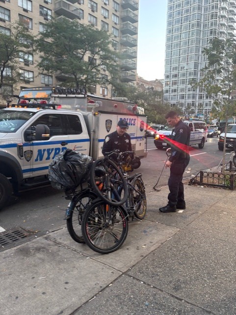 NYPD 17th Precinct tweet media