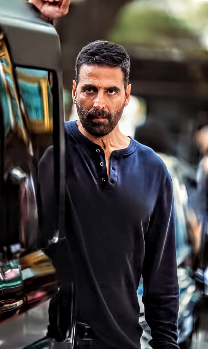 RandomCineMood's tweet image. #AkshayKumar's Movies 🎬 Boxoffice Collection in Overseas [2025]:-

#Skyforce - $1.6M
#KesariChapter2 - $4M 💥
#Housefull5 - $8.1M 🔥
#JollyLLB3 - $3.6M 💥

2026 will be Bigger with #BhoothBangla #Haiwaan and #WelcomeToTheJungle 💥🔥