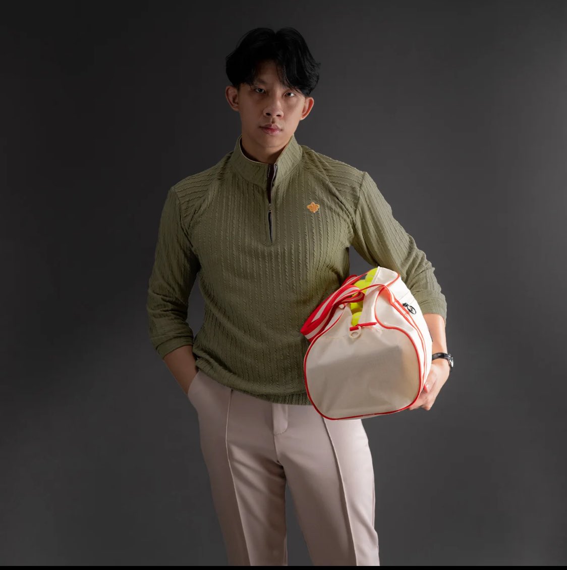 BastianRdibetak's tweet image. WTS

Marvin Pull Over Half Zip Knit Limited SGNR Essentils

MATCHA (SIZE M)
Condition 98%

*pake cuman sekali

Alasan Jual? karena ga cocok aja wkwkw

Price 120k

#WTS #Halfzip #knit #Jakarta #Jualbeli #signore #SGNR