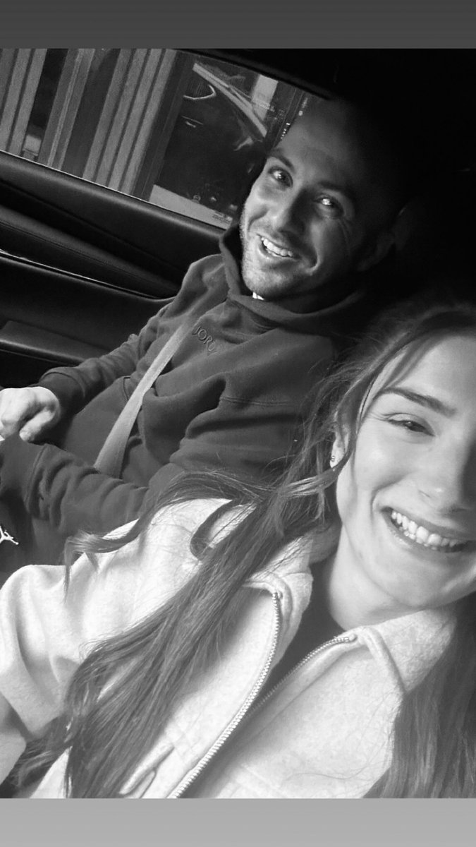 Emmajane x tweet media