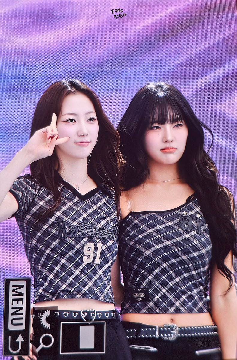 Banquets_0221's tweet photo. 251016 PRE

#하이키 #H1KEY #ハイキー #RIINA #리이나 #リイナ
#YEL #옐 https://t.co/OlEUyb5hSF
