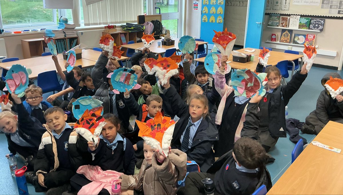 Year 2 have been busy this week making their animal out of materials that can be recycled. Their creation inspired them to write sentences in their English lesson!