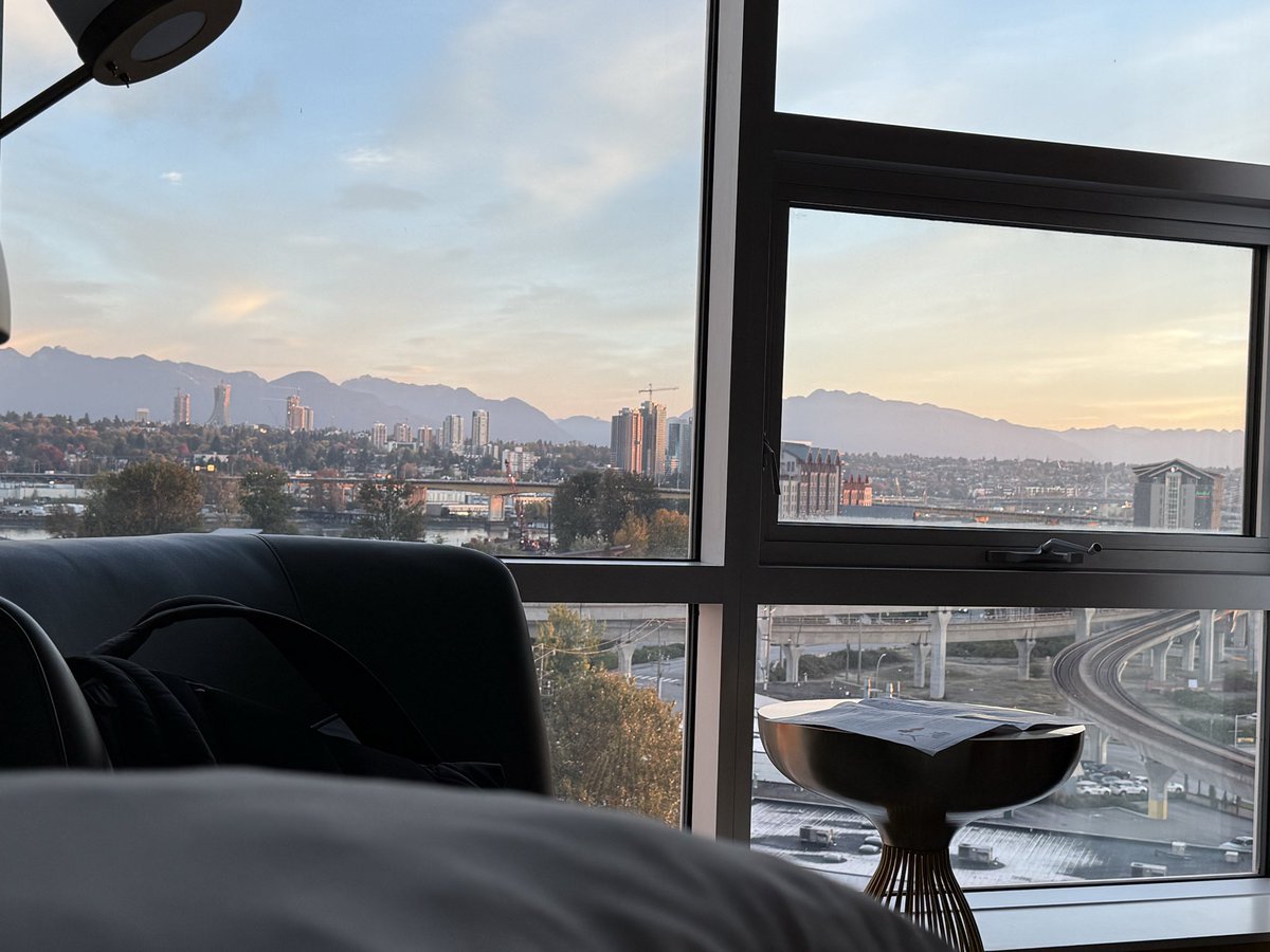 TheMingjie's tweet image. How is Vancouver so beautiful
$200/night btw
I’m never going back to SF again