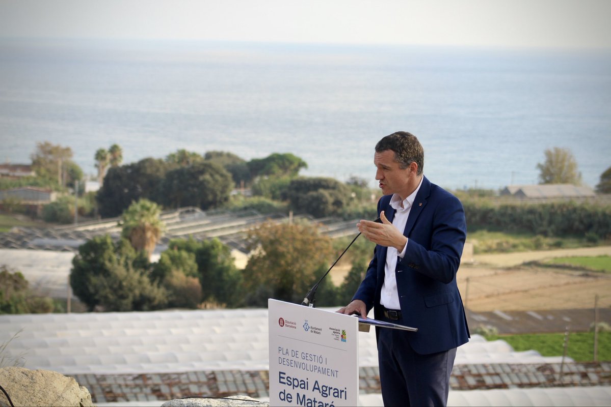 oscarordeig's tweet image. Els mosaics agroforestals, els paisatges agrourbans i el vincle rural-urbà són unes de les millors eines per fer front als efectes del canvi climàtic.
Avui Mataró compleix amb el Pla de gestió i desenvolupament del seu espai agrari.
L’objectiu: protegir-lo i impulsar-lo.