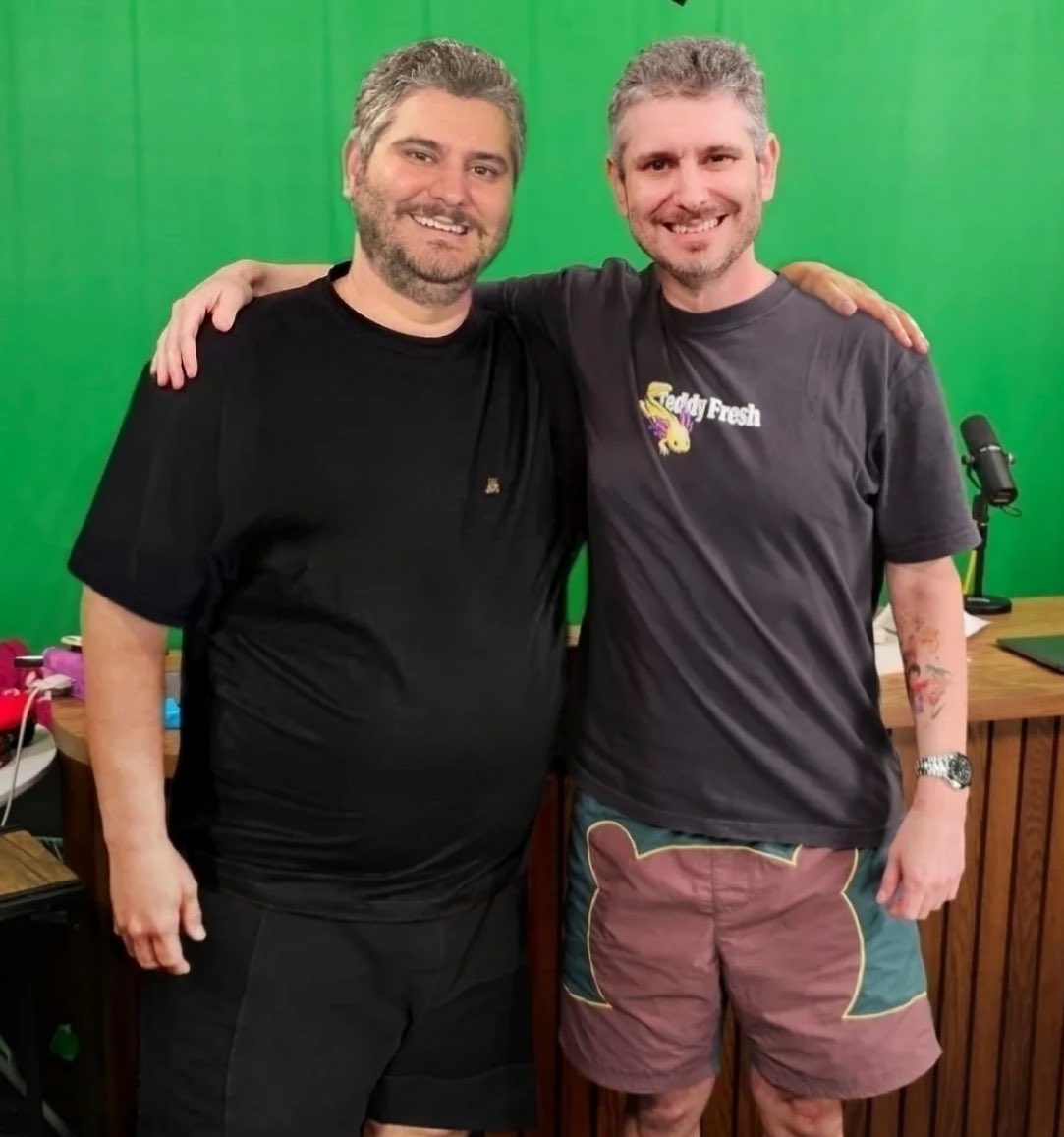 For many years people have wondered who has been behind this parody account. Well, here ya go. Yes, I was a stand-in for a couple of years while Ethan was in rehab because of my uncanny likeness to him. It was an honor to be apart of the show and to be able to meet my hero ✌️❤️