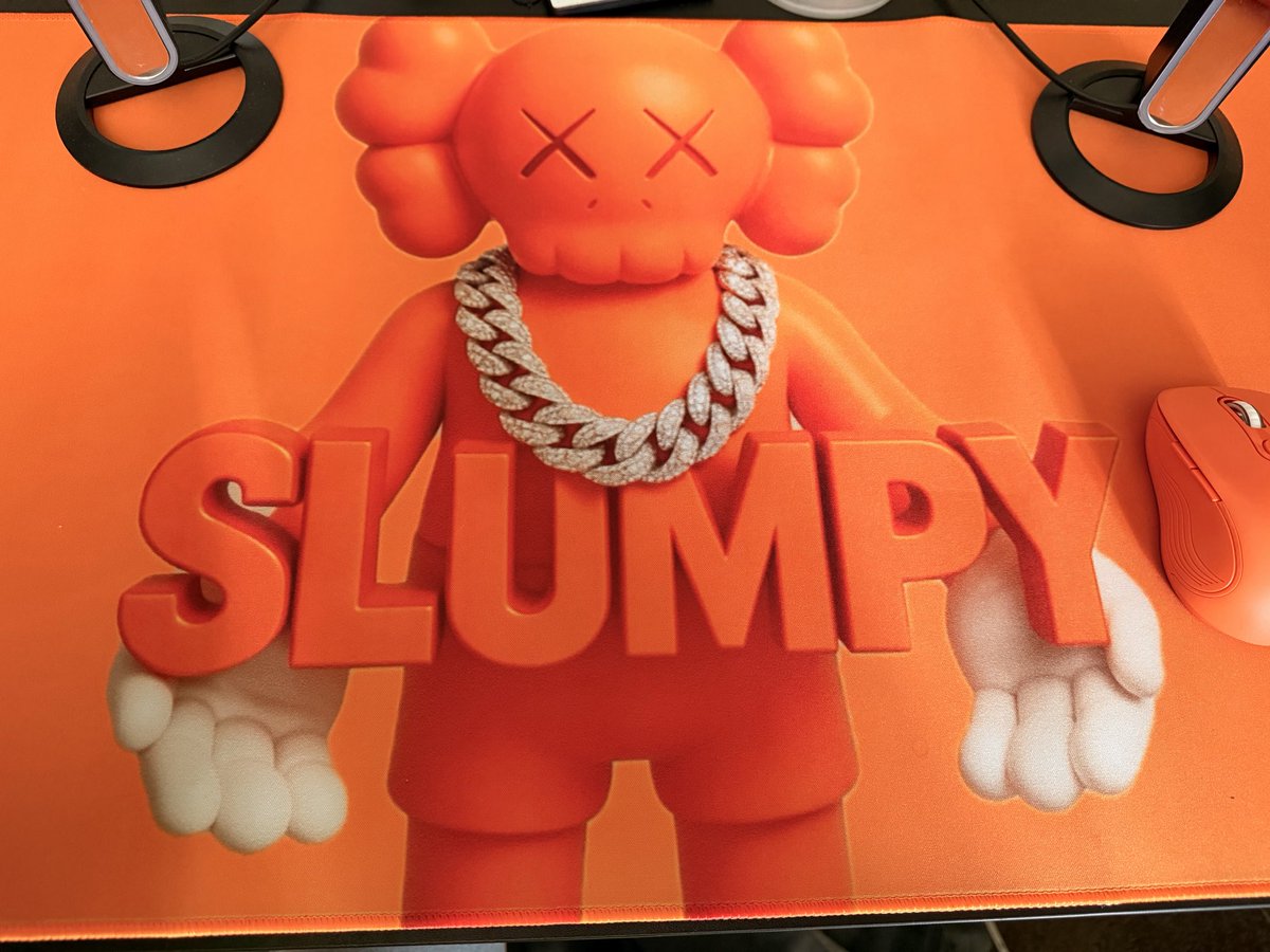 SlumpyBih's tweet image. mouse pad tuffff😭🔥