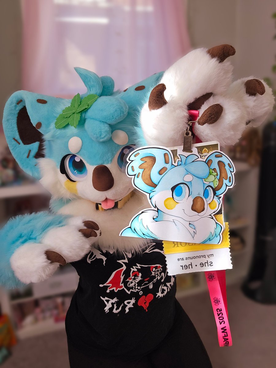 i made you a badge but i eated it

I've been learning to make traditional badges!! ✍️🥰🤍 It's been really fun!

🪡 | <a href="/mjn09369549/">Labyrinthmaze</a> 🩵