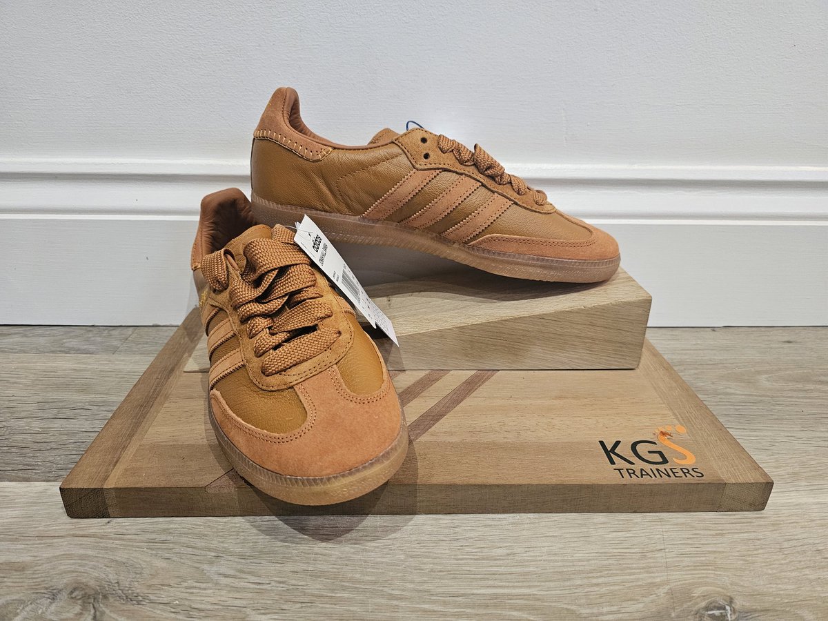 kgstrainers's tweet image. Adidas samba Jonah Hill 
Size 8 UK. 
Brand new boxed with tags 
£85 delivered