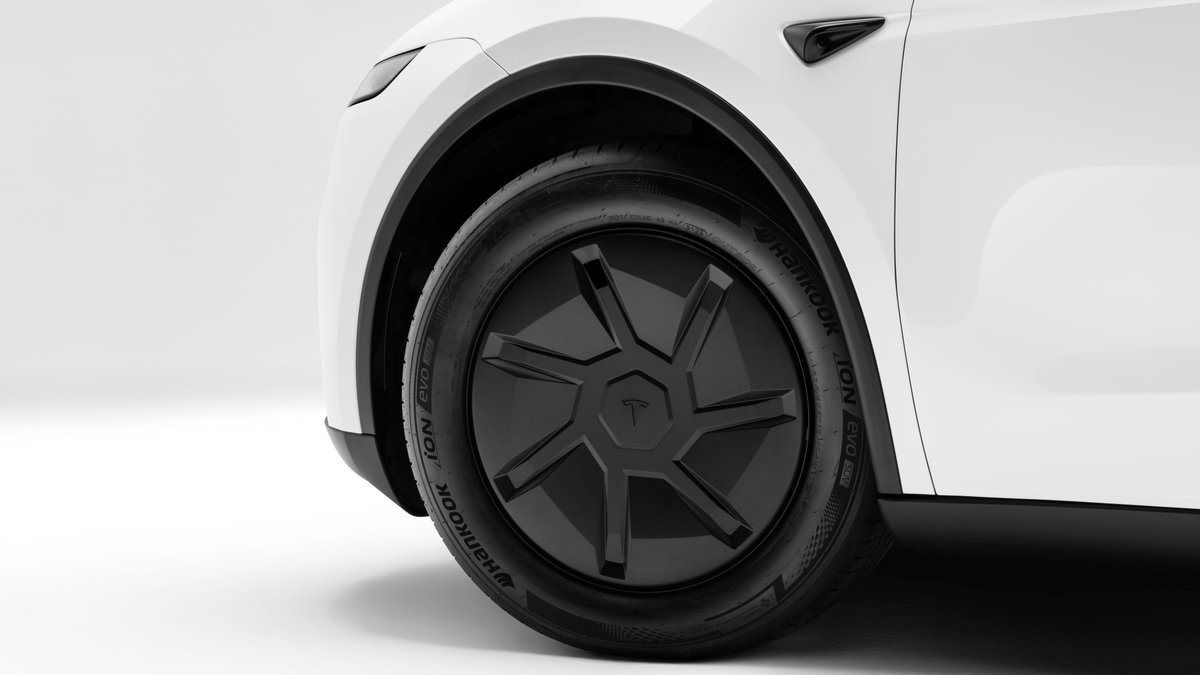 The Tesla Newswire tweet media