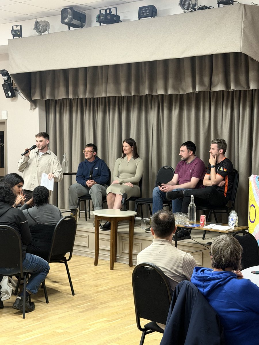 LGBT_Owls's tweet photo. And now on the the #showcase of our #wednesdaypride evening. Our panel hosted by the wonderful @johnreavey and being recorded for a #podcast by the amazing @proud_change 🥳 https://t.co/zepy9xffmY