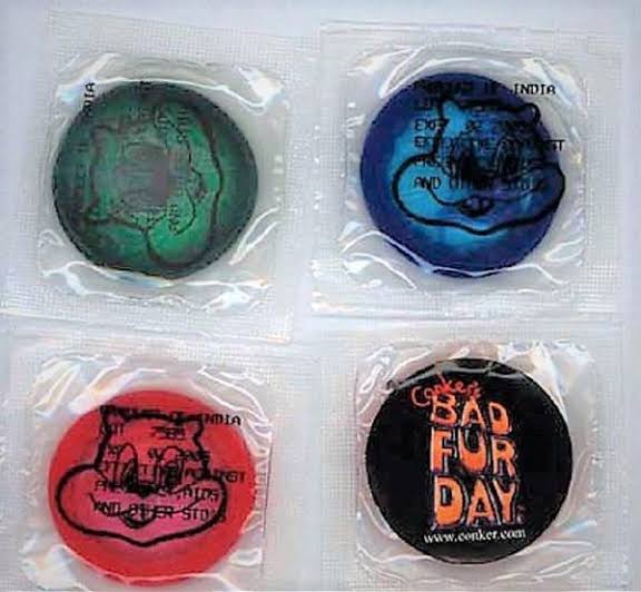 There was once a time where Video Games came with condoms. They used to believe in us 😔