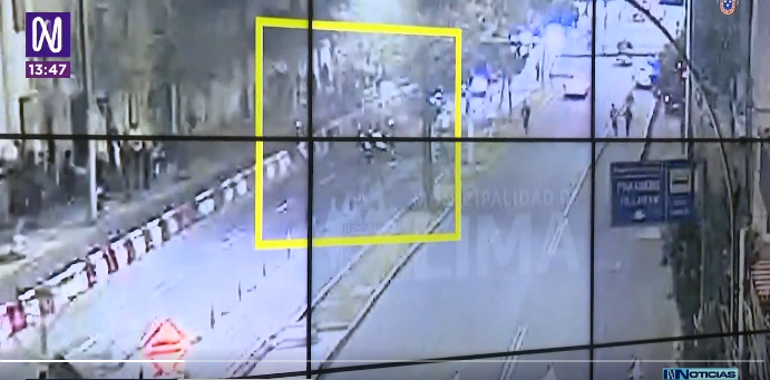 ¡CERDO ESTAFADOR! 
¿Se acuerdan que Rafael Lopez Aliaga prometió CAMARAS MODERNAS CON RECONOCIMIENTO FACIAL? Pues eso JAMAS CUMPLIÓ. Compro camaras que dan la imagen de abajo. ESTAFADOR!

Tags: #Marcha15Octubre #MarchaNacional