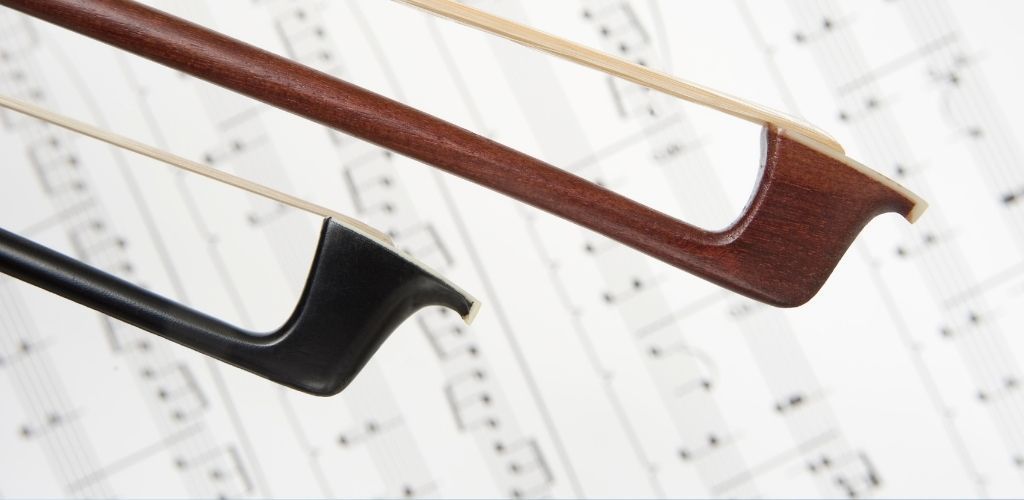 teds_list's tweet image. Learning to play the violin is a rewarding experience. A key aspect of violin playing is having the best bow that suits your needs.  #violinteacher #violinlover rfr.bz/ta04493
