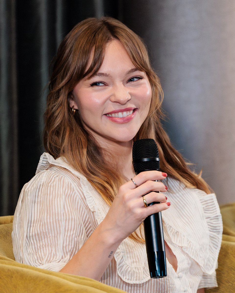 dutchstarbuck's tweet photo. Looking forward to hearing Taylor speak about her MAGIC experience next week at Making MAGIC in London #MotherlandFortSalem https://t.co/dOPhyVEQ49