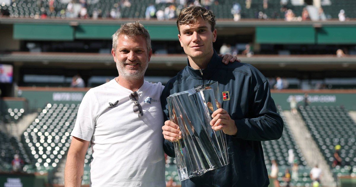 Jack Draper 🇬🇧 has split with James Trotman after 4 years together! Hiring Jamie Delgado might have been a big sign but it’s been a very good 4 years for those two together! 

Draper under Trotman: 

- 5 Challenger titles 

- 7 ATP finals - Sofia, Adelaide 🇦🇺, Stuttgart 🇩🇪,