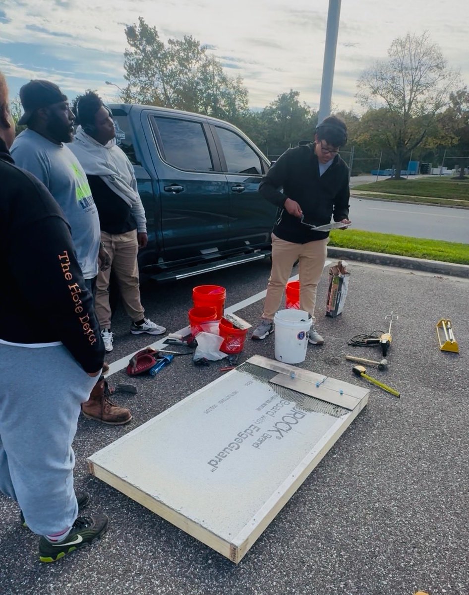 _JacobsLadder's tweet image. Real skills. Real impact. 🔨 

Bolden Painting is kicking off an interactive tiling project with our Trade Career Academy students at Fairmont Heights High School ✨ 

#jacobsladder #carpentry #tradecareeracademy