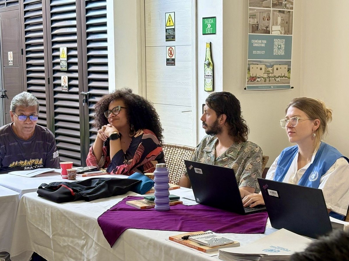 MisionONUCol's tweet image. #Guaviare | Periodistas de medios tradicionales, alternativos y comunitarios del sur del Meta y Guaviare participaron en el taller CdR/Lab: Periodismo Electoral en zonas de las Circunscripciones Transitorias Especiales de Paz #CITREP. 🧵