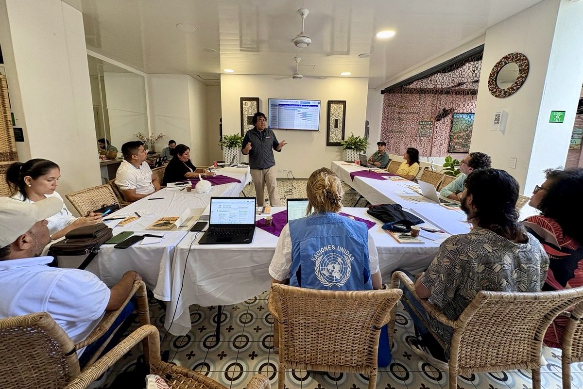 MisionONUCol's tweet image. #Guaviare | Periodistas de medios tradicionales, alternativos y comunitarios del sur del Meta y Guaviare participaron en el taller CdR/Lab: Periodismo Electoral en zonas de las Circunscripciones Transitorias Especiales de Paz #CITREP. 🧵