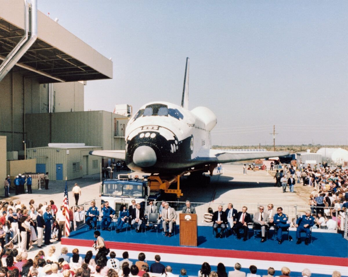 Astro_Cady's tweet image. #OTD 1983: #SpaceShuttle #Discovery, the most flown #spacecraft ever, takes flight! The orbiter rolled out in Palmdale, CA, embarking on a 27-year journey for @NASA: nasa.gov/history/40-yea…
#spaceflight #Space #History #STS41D