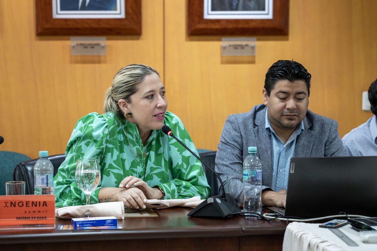 📅 Ayer se llevó a cabo la sesión del Consejo Directivo correspondiente al mes de octubre, en la que se trataron diversos temas de interés institucional y nacional.

👨‍⚖️ Contamos con la participación especial del Dr. Enrique Herrería, ex miembro de la Corte Constitucional, quien