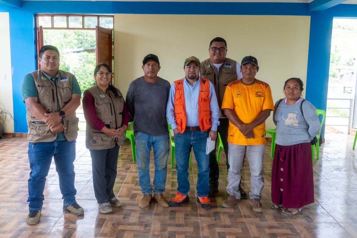 PROGRESO3's tweet image. Representantes de la @apciagencia realizaron una visita de supervisión al Proyecto VRAEM Sostenible, verificando en campo el cumplimiento de las actividades planificadas.
📍Proyecto ejecutado por @PROGRESO3  y @AVSFlatam , con el financiamiento de la @UEenPeru