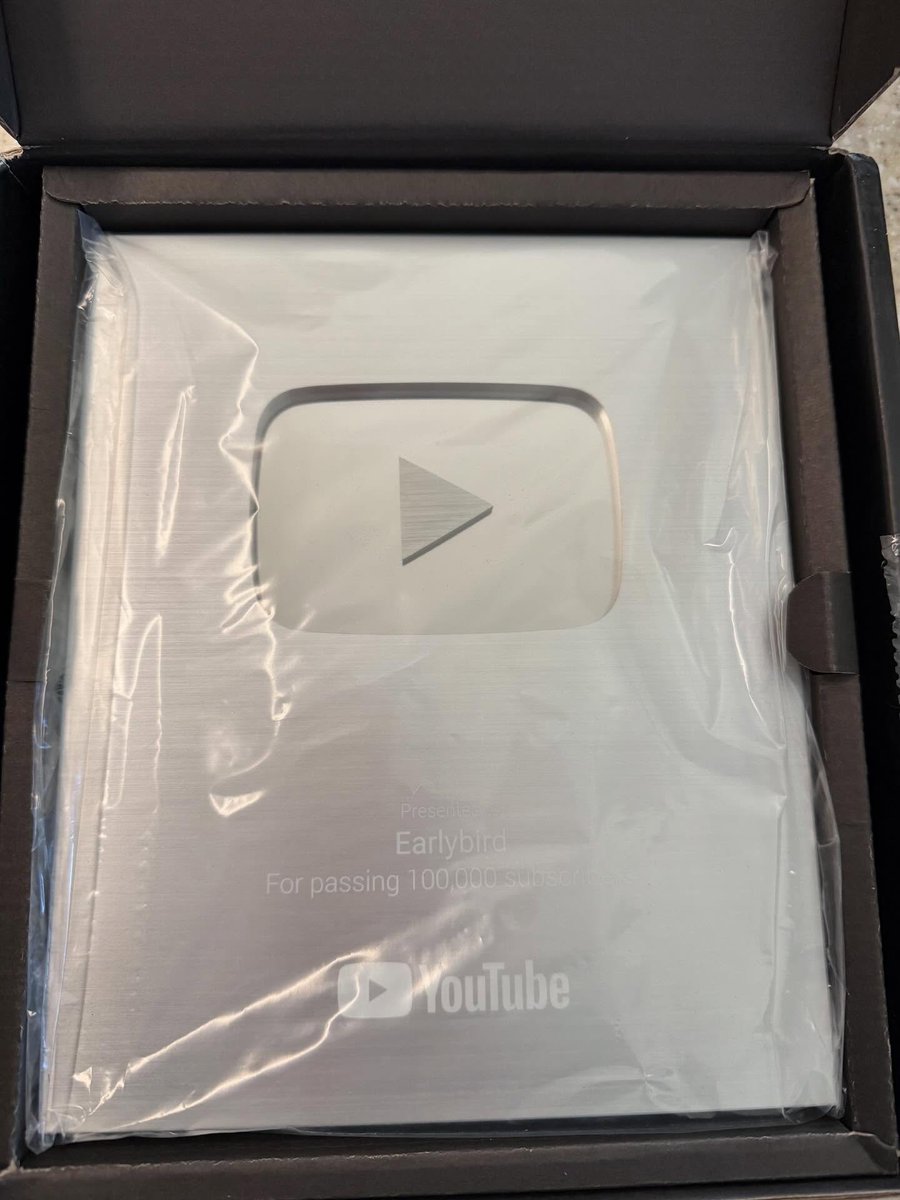 earlybird tweet media