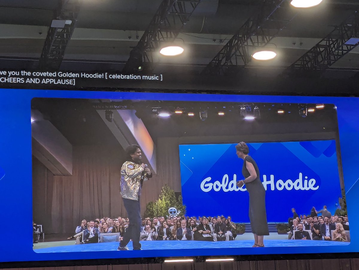 ST_Sarma's tweet image. Congratulations @sravanyadav2k13 😍😍😍🎉🎉🎉🔥🔥🔥 Golden Hoodie winner in the @Dreamforce @MuleSoft KeyNote 🎉🎉🎉
#Salesforce #MuleSoft @MuleDev