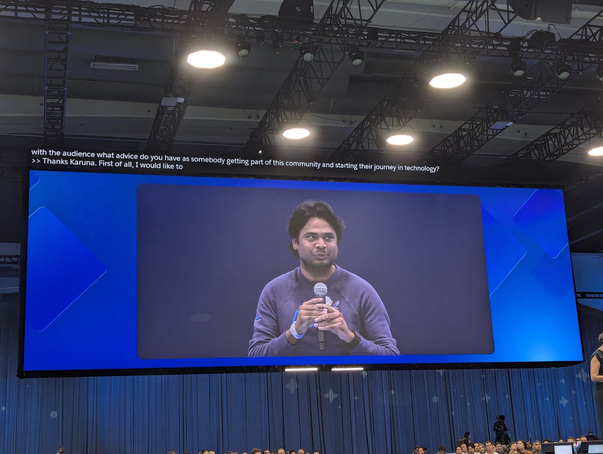 ST_Sarma's tweet image. Congratulations @sravanyadav2k13 😍😍😍🎉🎉🎉🔥🔥🔥 Golden Hoodie winner in the @Dreamforce @MuleSoft KeyNote 🎉🎉🎉
#Salesforce #MuleSoft @MuleDev