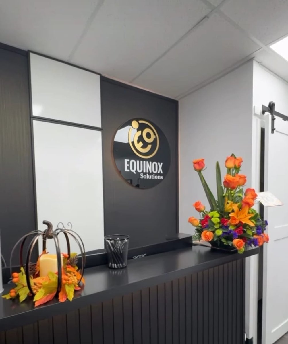 Hoy es un día muy especial, son los 18 aniversario de Equinox Solutions... empresa que he dedicado mi tiempo, mis esperanzas y muchas energias. Pero hoy celebro junto amigos, clientes y familiares no solo este logro sino la apertura de mi nuevo proyecto como es Wework.