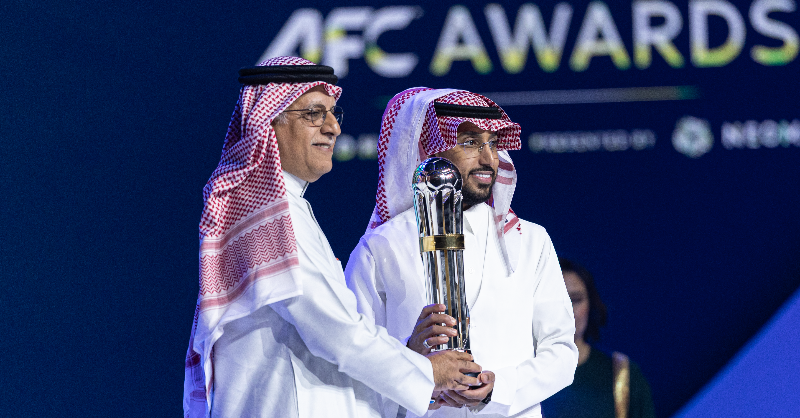 Alhilal_FC's tweet photo. 🔹 قائد #الهلال "سالم الدوسري" الأفضل في آسيا للمرة الثانية 🏆