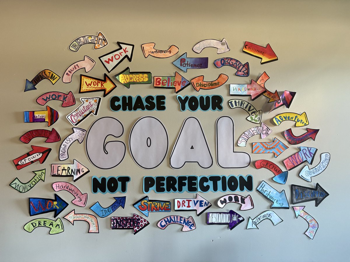 Lisa Van Curen tweet media