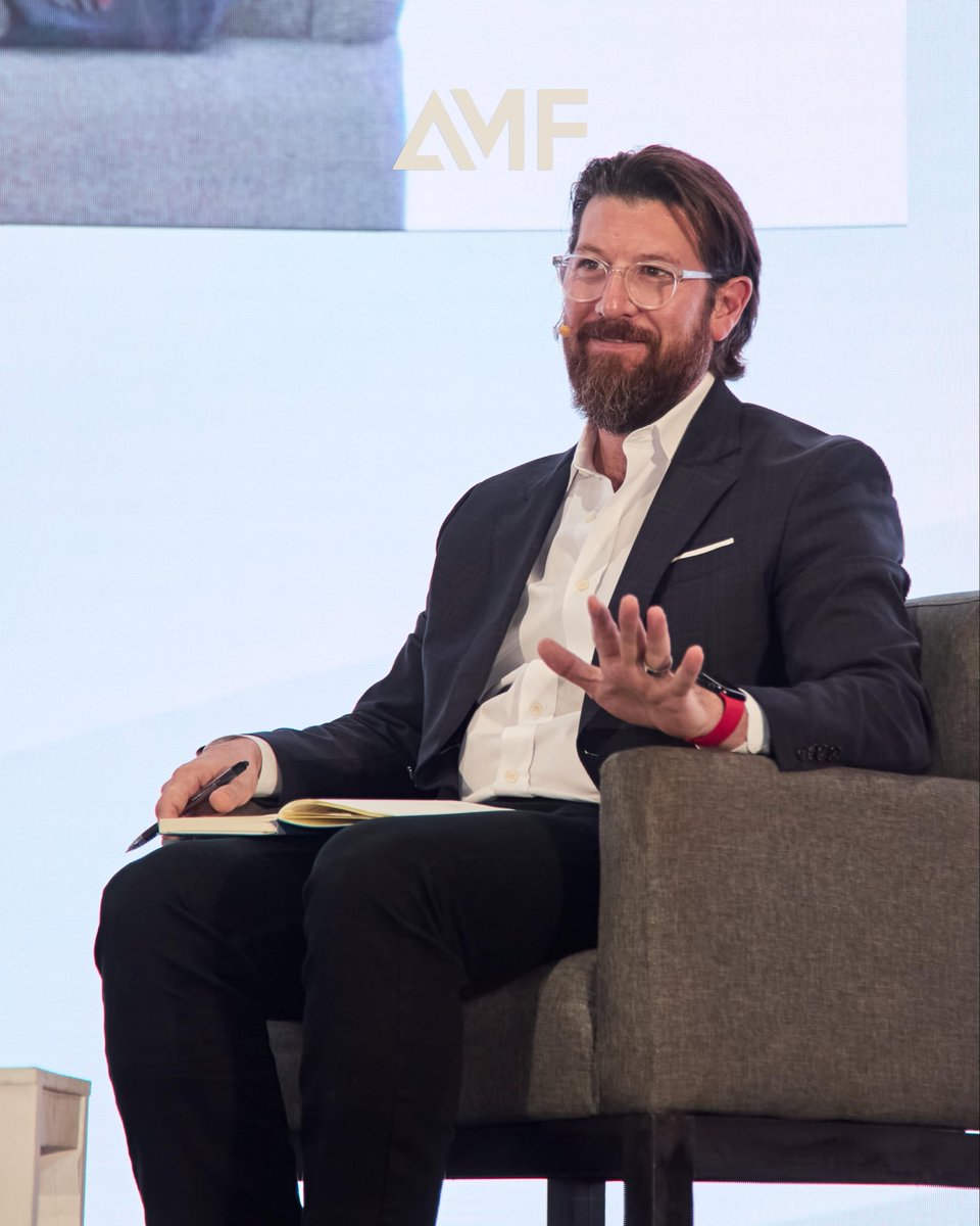 En #ExpoRail2025, el Dr. <a href="/LeonardoCurzio/">Leonardo Curzio</a> moderó el conversatorio “Geopolítica, ferrocarril y T-MEC: el rol de América del Norte como región integrada” acompañado por <a href="/enriqueperret/">Enrique Perret Erhard</a> e <a href="/Ismael_Ortiz/">Ismael Ortiz</a>