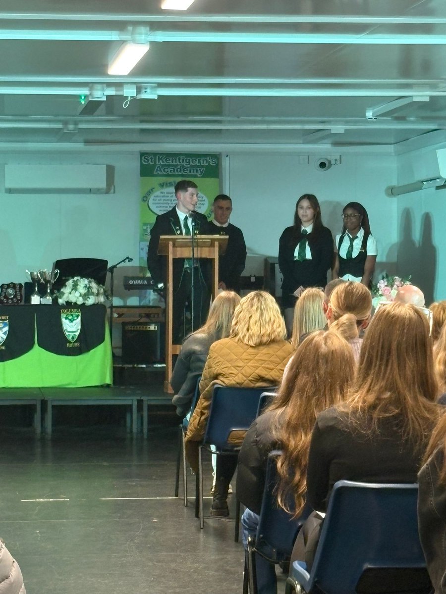 St Kentigern's Academy tweet media