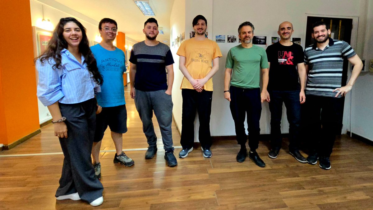 🎮✨ Encuentro con @ArDanielben en Río Cuarto: creador de Storyteller, uno de los juegos más descargados en Netflix. Oportunidad única para nuestra comunidad de desarrolladores de #videojuegos. 🚀

Gracias Camila Alarcon Bidinost por sumarte!

Seguimos! · #IMPERIOGAMEDAY 2026?!