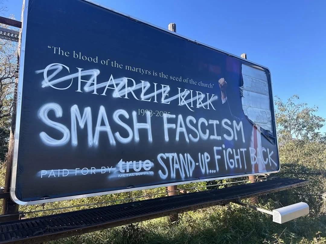 JamesHu27192912's tweet image. This is absolutely heartbreaking and infuriating. A tribute to Charlie Kirk and his legacy defaced with hateful vandalism in Asheville, NC. This isn’t dialogue—it’s destruction. When will we learn to respect differing views without resorting to this? #CharlieKirk #FreeSpeech