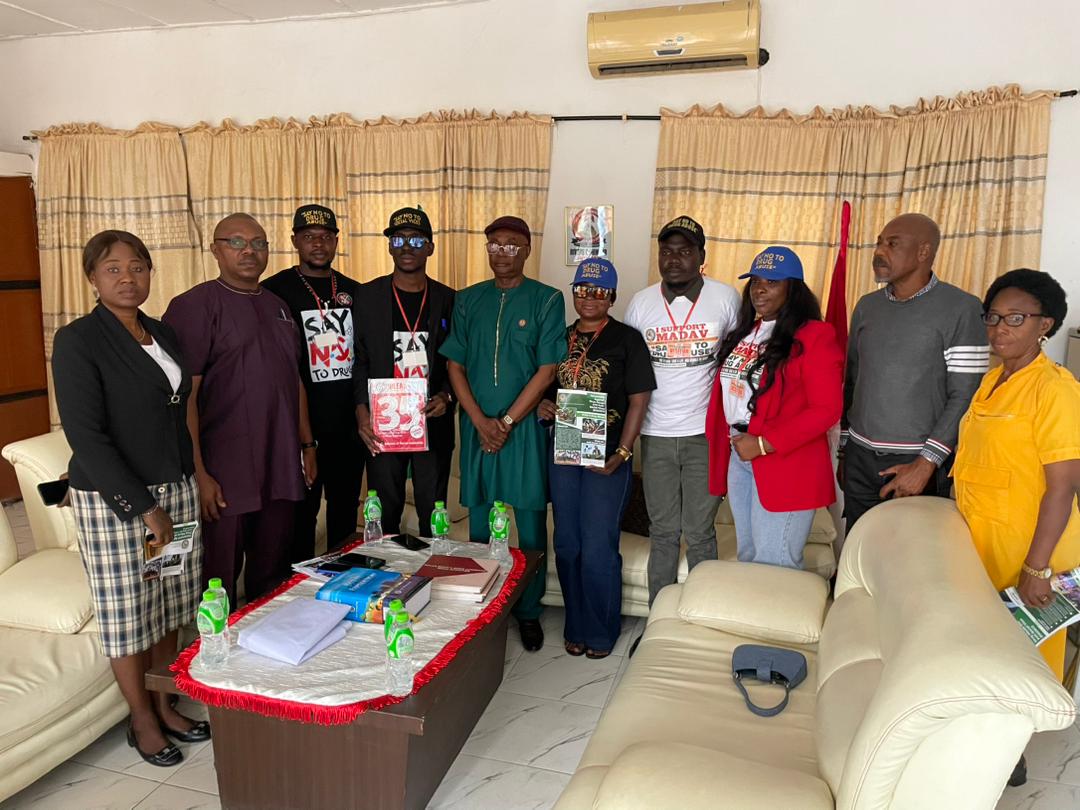MadavRivers's tweet photo. MADAV strengthens collaboration with NDLEA Rivers State to fight drug abuse and empower youths.
Together, we’re building a safer, drug-free Nigeria 🇳🇬

#MADAV #NDLEA #DrugFreeNigeria #YouthEmpowerment #SayNoToDrugs https://t.co/22NP9vLXud