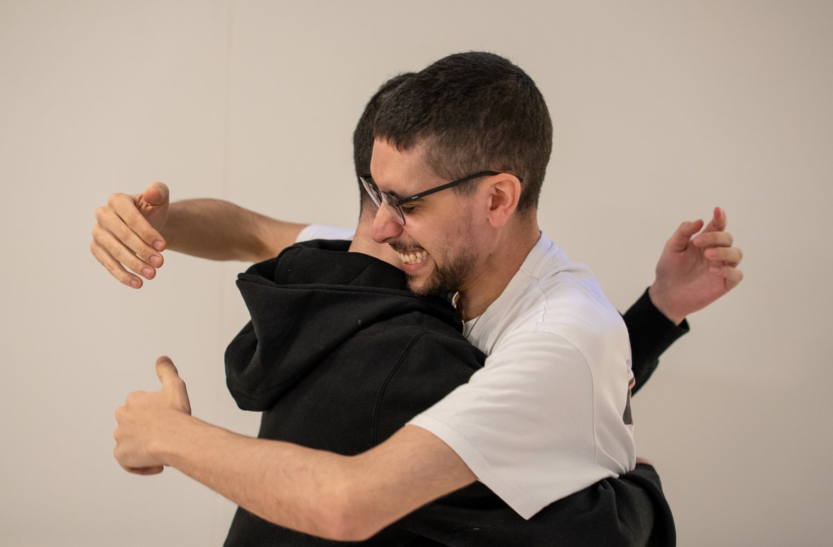 IsraelPodcast's tweet image. Photos show returning hostages Evyatar David and Guy Gilboa-Dalal meeting at Beilinson Hospital. #HostagesReturn #OperationReturningHome #Israel