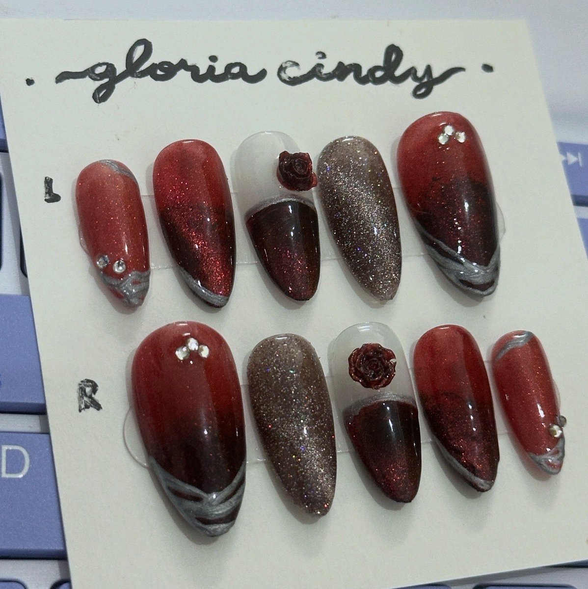 Ren_CLassified's tweet image. #nailart #pressonnails
Open commission for press on nails! For #comifuro21