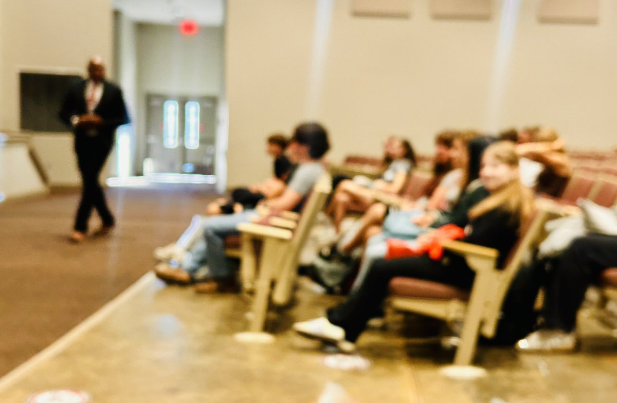 DegaSuper's tweet image. Y’all, try spending a day with @TCSBoardofEd  Dr. Thomas Jones, principal at #TheCentralHighSchool I think we walked 2 miles, met with the @SisterCitiesInt group, the @UAEarlyCollege @sheltonstate gave examples during a history lesson, greeted parents &amp;amp; still had time for lunch.