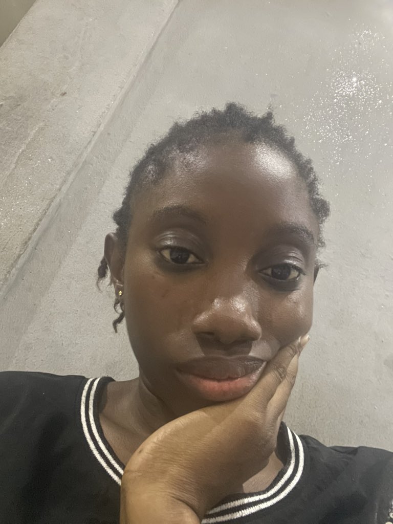 Aramide44936320's tweet image. Good health is really underrated, the amount I spend on drugs are very outrageous.
In the last eight months i haven’t bought one single new clothes
I brought this analgesic for 15k today, it really tiring. 🥹