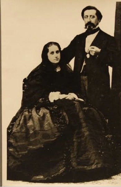 Tal día como hoxe de 1881 deixounos un dos grandes compositores da nosa historia, Marcial del Adalid. Podes escoitar unha peza que gravei para a ocasión:
youtube.com/watch?v=B_716A…