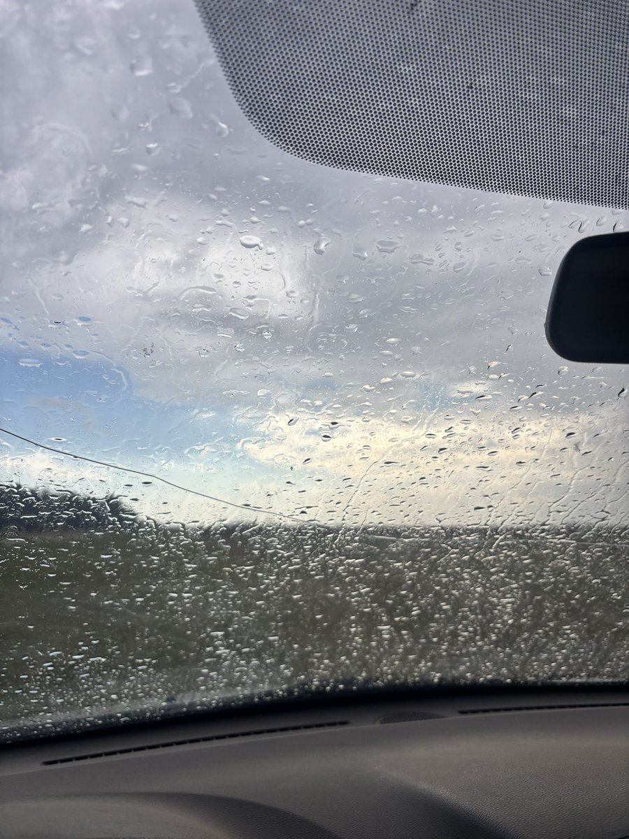 Two days lost twice due to two 0.25 in rains and we started planting today and guess what? 
We appreciate good moisture, just please let us finish planting, it has been 35 days just need a two day window 🙏