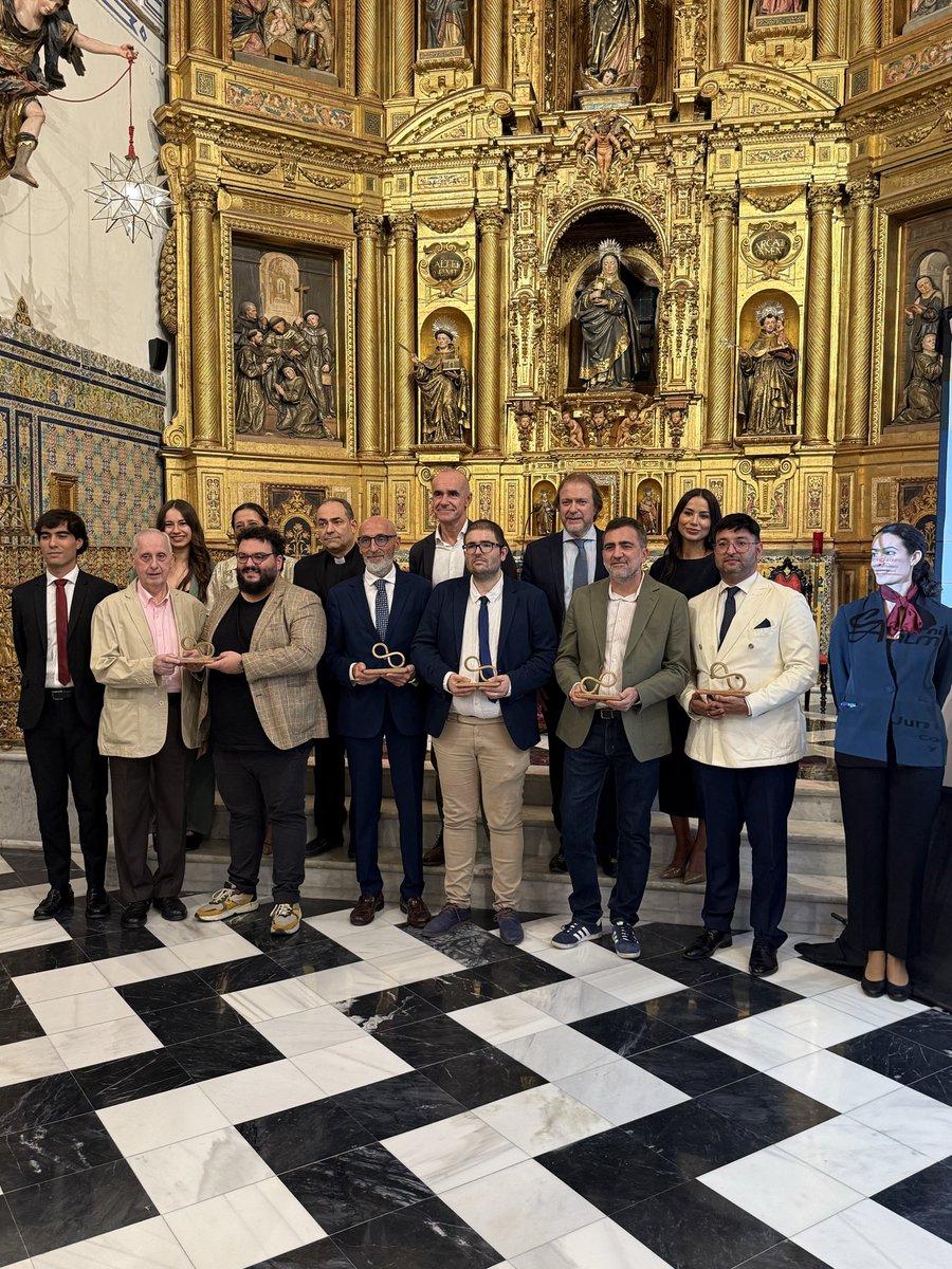 Enhorabuena a los ganadores de los <a href="/DigitalesSev/">PremiosDigitalesdeSevilla</a> 2025 que se han entregado en un enclave único como la Iglesia Conventual del Santa Clara