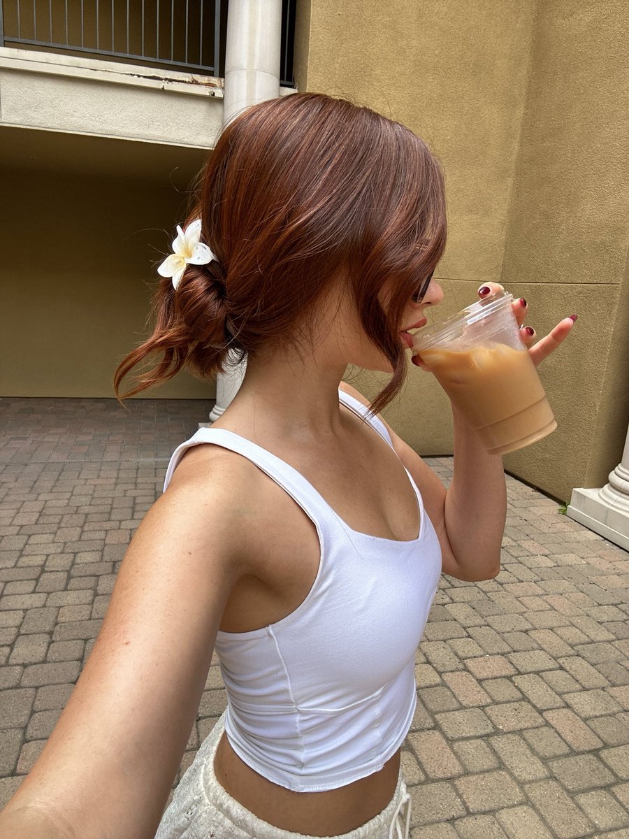 mediabymariah's tweet image. I loveee when brands ask for aesthetic photos🤩

#ugcad #ugcexample #ugccreator #ugccommunity #haircarecreator