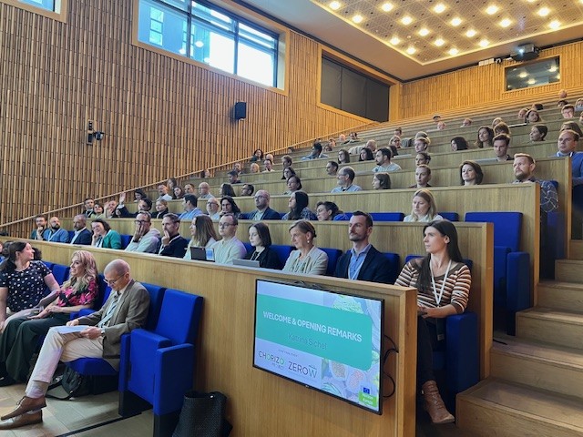 CTAndaluciaENG's tweet image. ♻️ 230 people, one shared mission: reducing food loss &amp;amp; waste.

Our #EUproject @ZeroW_EU joined @CHORIZOproject for a powerful day of solutions, innovation and discussion at the #FLWJointConference2025.

The momentum is growing — and we’re proud to be part of it.✨

📖 Full story…