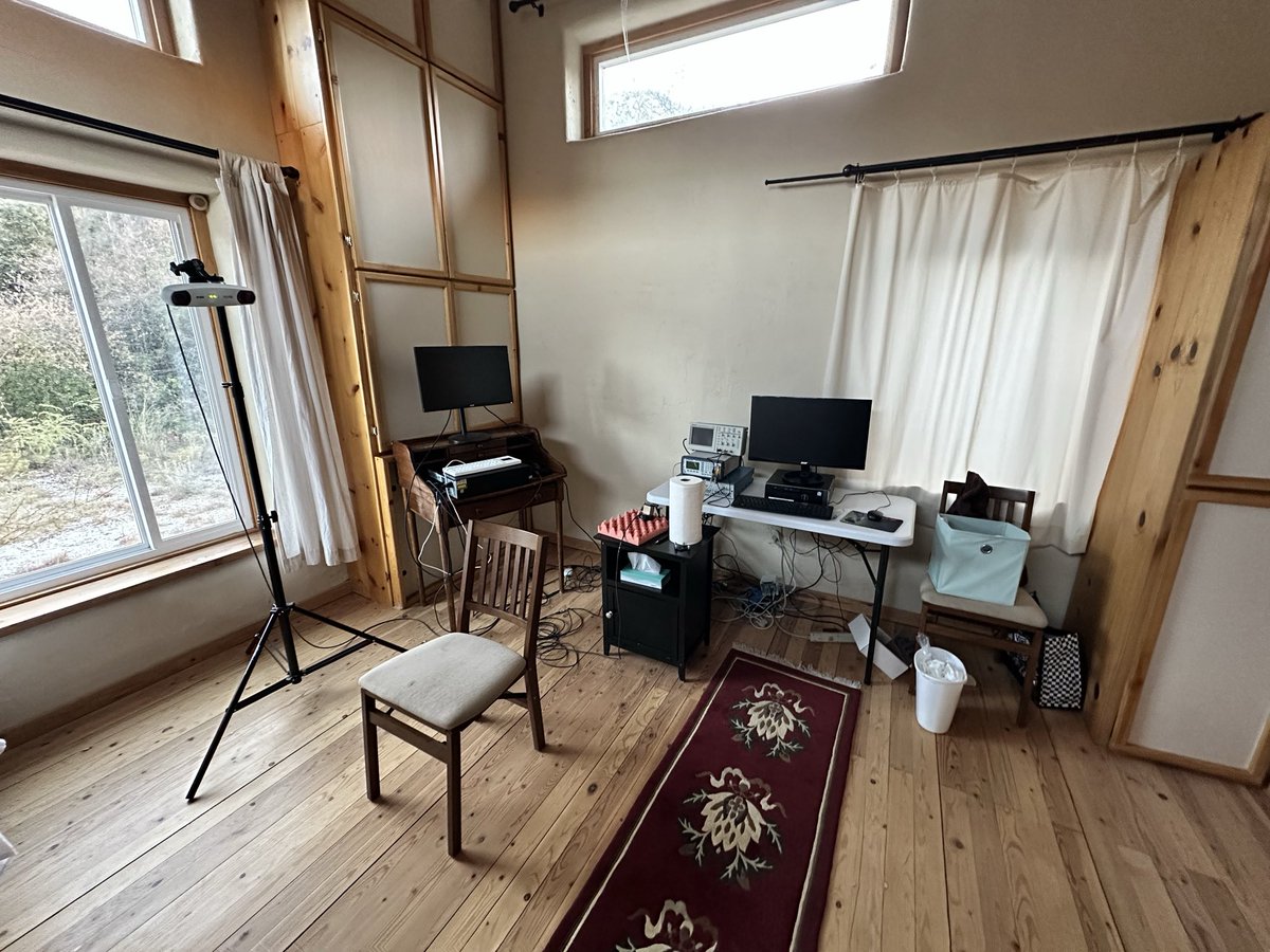 briantlord's tweet image. 🚨 New preprint from SEMA Lab! 🚨

One of the most common questions we get about our tFUS protocol is but what does it feel like?

We present the first-ever study combining transcranial focused ultrasound (tFUS) with a 10-day meditation retreat. Participants received open-label…