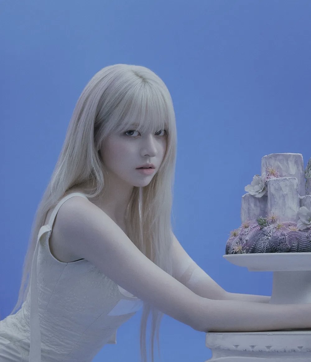 NMIXX makestar バレンタイン 当選者　限定 リリー　希少 NMIXX 1st Full Album [Blue Valentine] 1:1 SPECIAL FANSIGN EVENT IN